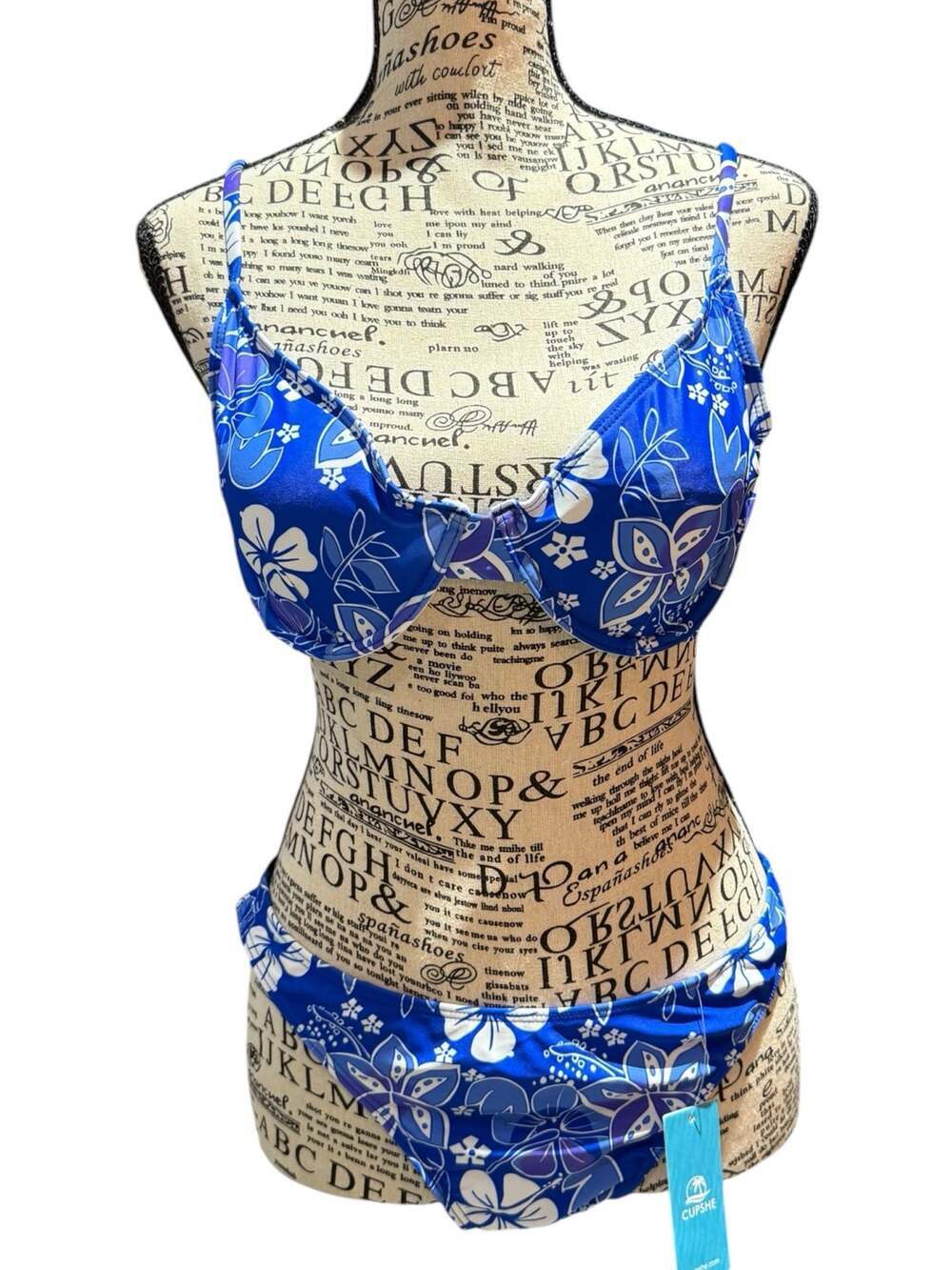 NWT Cupshe Blue Tropical Floral Bikini Set – Size Large